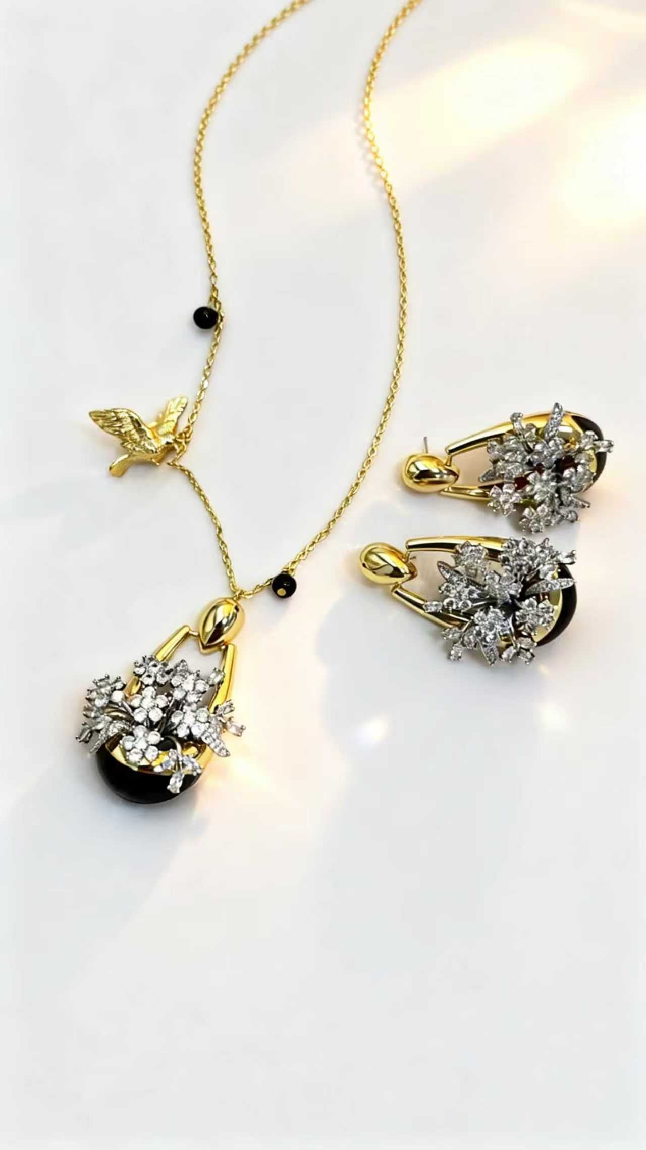 Oriental Hummingbird Teardrop Jewelry Set with Onyx & Crystal - Lijingshangshe